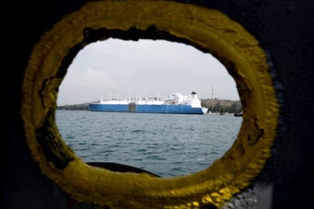 Lng Tanker -reuters